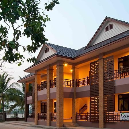 Suporn Lakeview Trakan Phut Phon Exterior photo